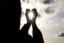 B体育体育新闻-芬兰精彩逆袭，击败亚美尼亚！顺利锁定晋级名额，足球新星闪耀赛场！