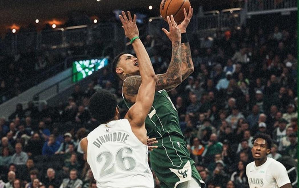 独行侠遭遇雄鹿反超,遗憾失利 独行侠遭遇雄鹿反超,遗憾失利