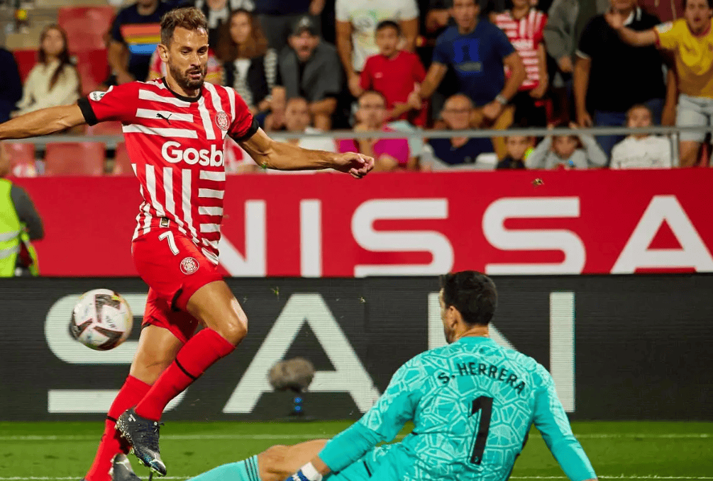 瓦伦西亚客场大胜马德里竞技 瓦伦西亚客场大胜马德里竞技