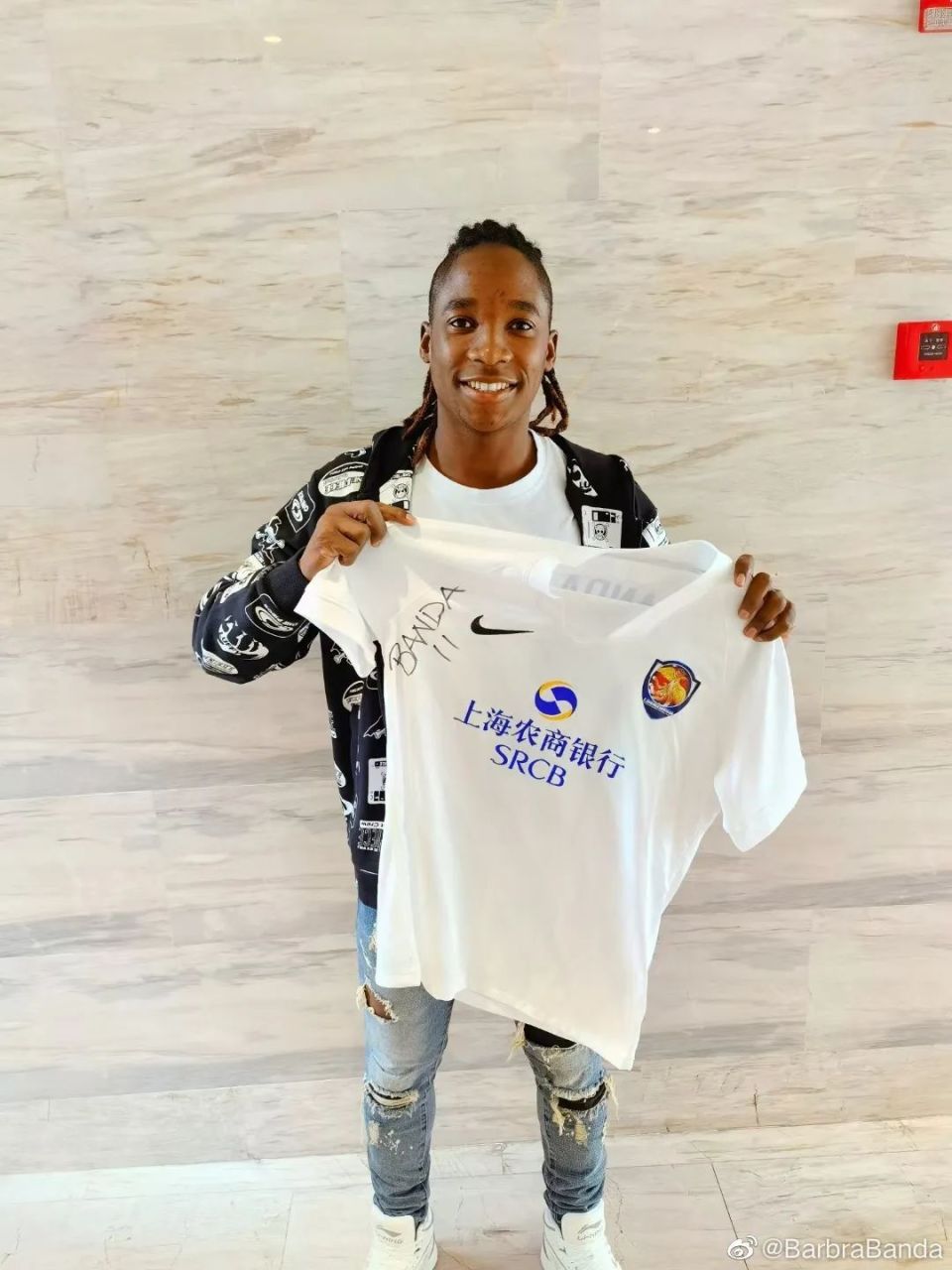 B体育体育在线-赞比亚女足团队配合紧密,赢得出色表现