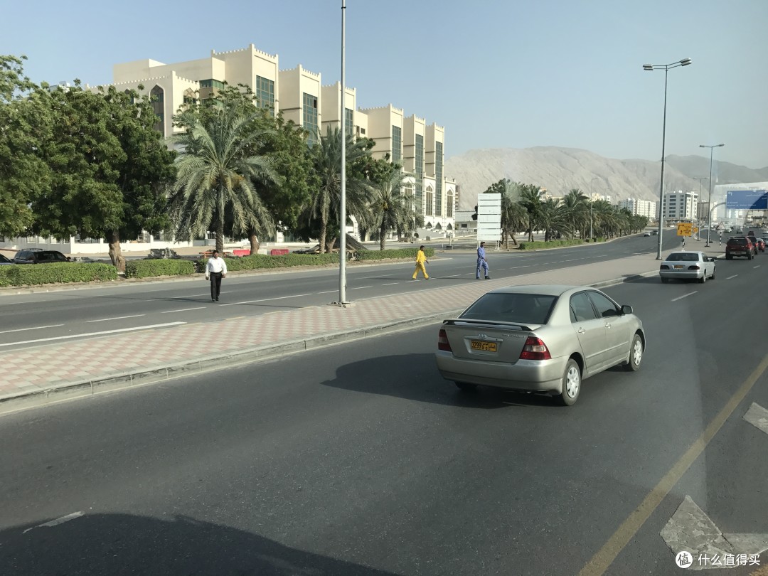 B体育体育新闻-阿曼队伍力挽狂澜,展现实力