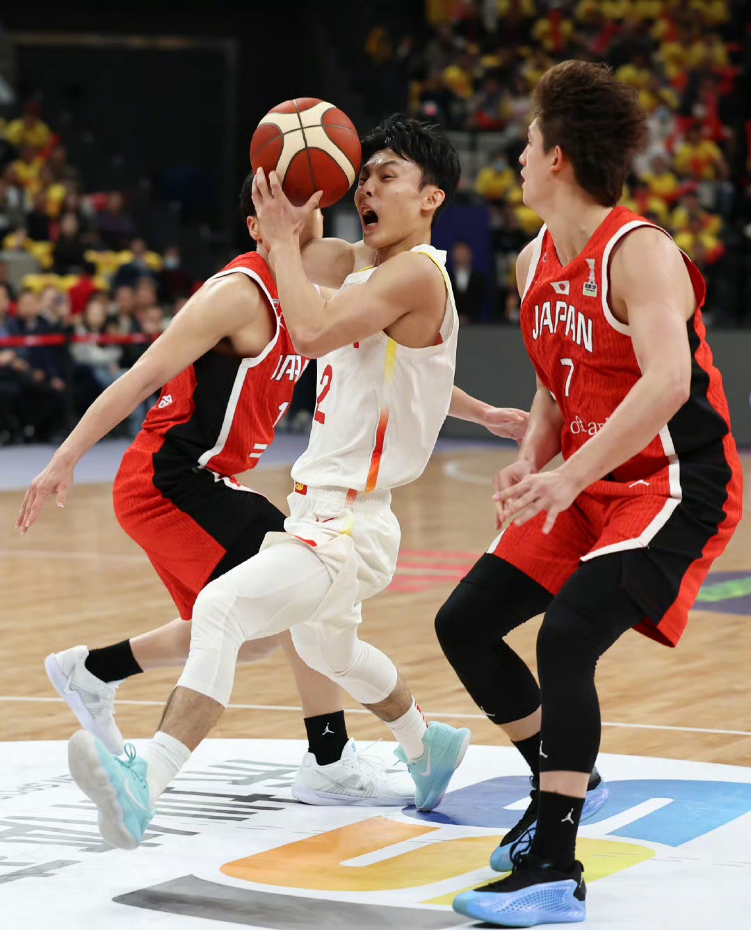 关于马刺队大将赛后称赞中国男篮团结拼搏精神,期待再次交手的信息 关于马刺队大将赛后称赞中国男篮团结拼搏精神,期待再次交手的信息