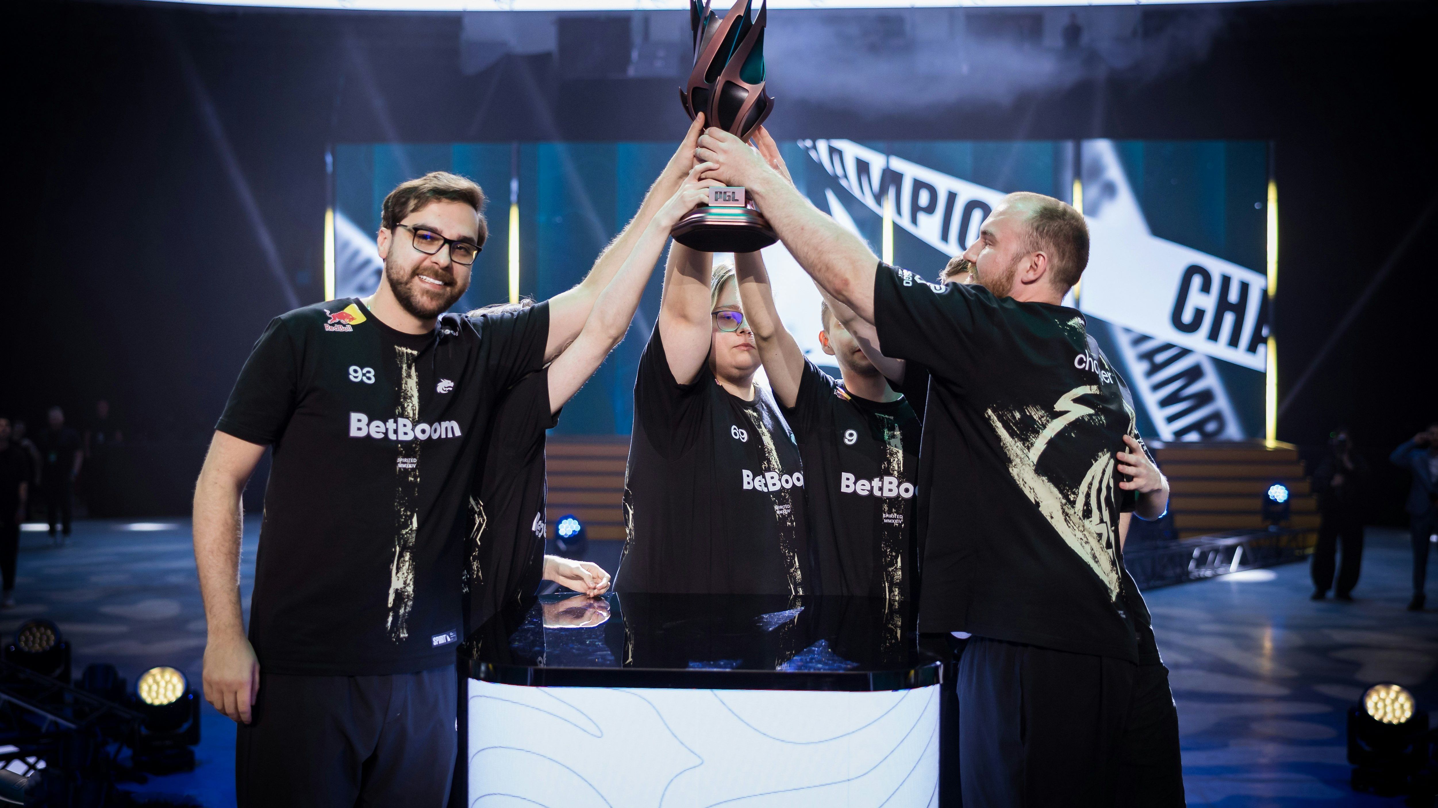 两支队伍在比赛中展现出了出色的技术和战术 两支队伍在比赛中展现出了出色的技术和战术